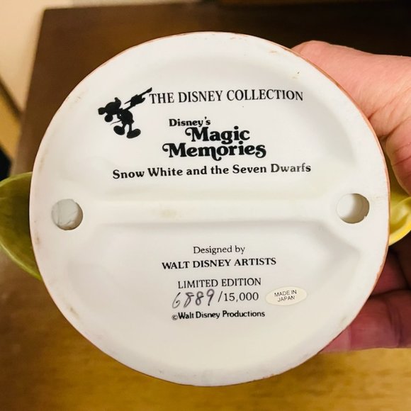 DISNEY COLLECTION Magic Memories LTD. ED. "Snow White " #/15000 VERY RARE !! - Picture 4 of 4